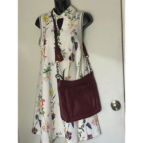 Simply Vera Vera Wang Red Medium Crossbody Bag - Picture 8 of 11